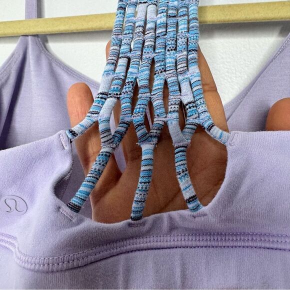 Lululemon lavender sport bra size 8 - Picture 4 of 5